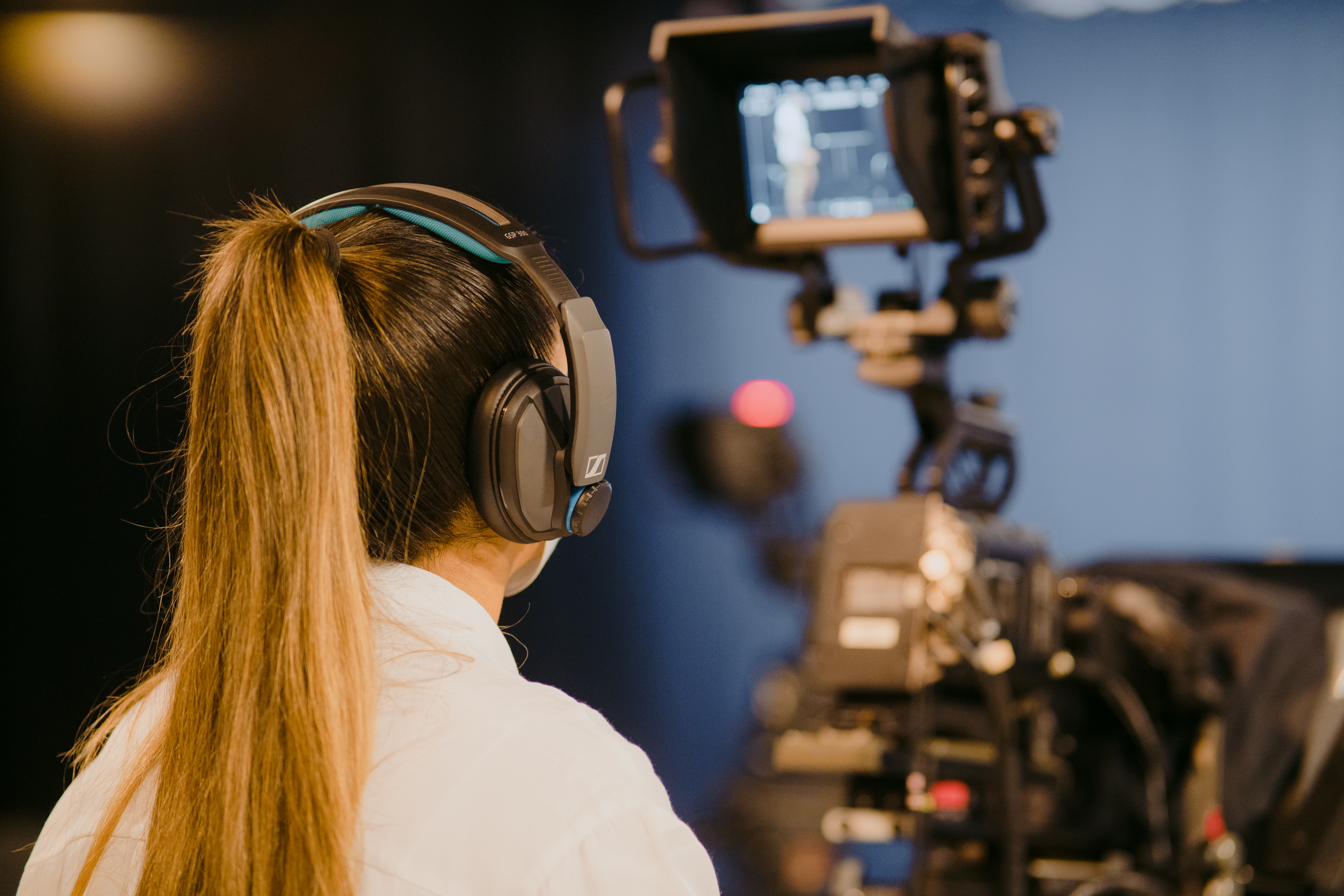 Alumna a plató de realització