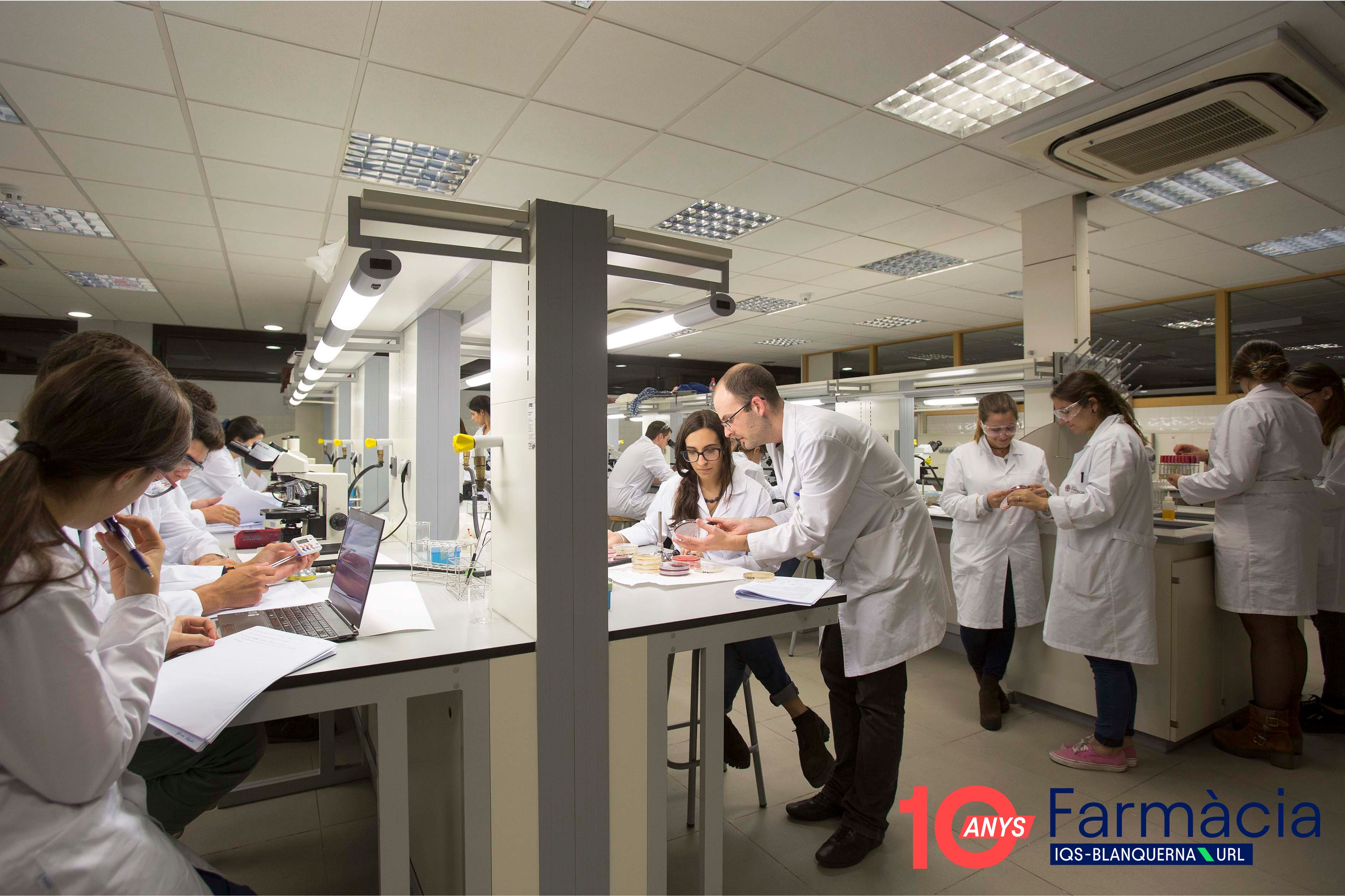 farmacia 10 anys