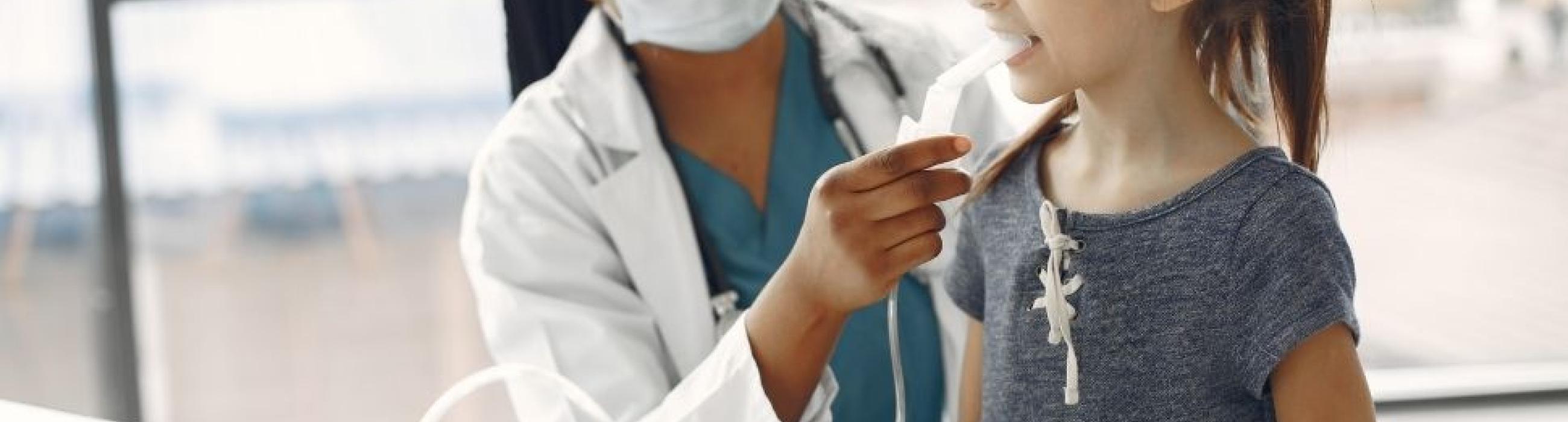 Personal sanitari en un servei de pediatria