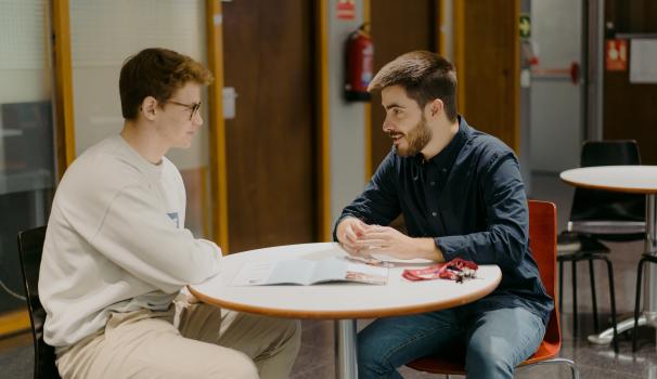 Alumne atès per SIOE a la facultat de Ciències de la Salut
