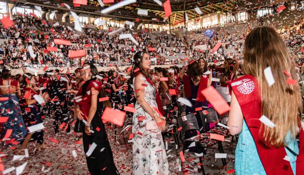 Alumnes a la graduació Blanquerna 2019