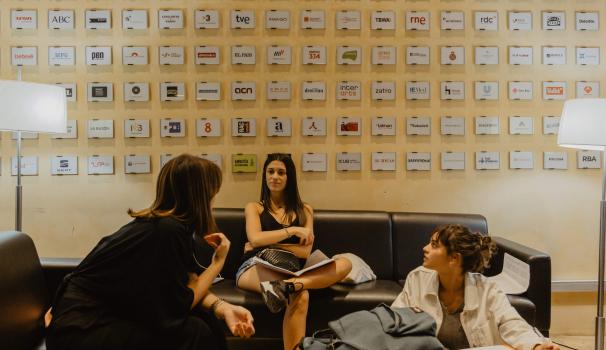 Empreses de pràctiques logos paret