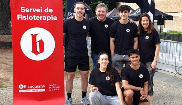 Cinc alumnes de quart curs del grau en Fisioteràpia de Blanquerna-URL atenen els participants de la prova ciclista Scott Cup Pirineus, en el marc de les estades clíniques del calendari de curses de l'organitzador Sportsevents360º.