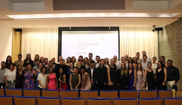 Promoció 2023 de màsters i postgraus de la Facultat de Ciències de la Salut a l'Acte de Graduació, celebrat a l'Auditori de la FCRI.