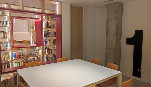 Sala de treball biblioteca Nexus FPCEE
