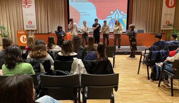 L'alumnat durant l'inici de la jornada