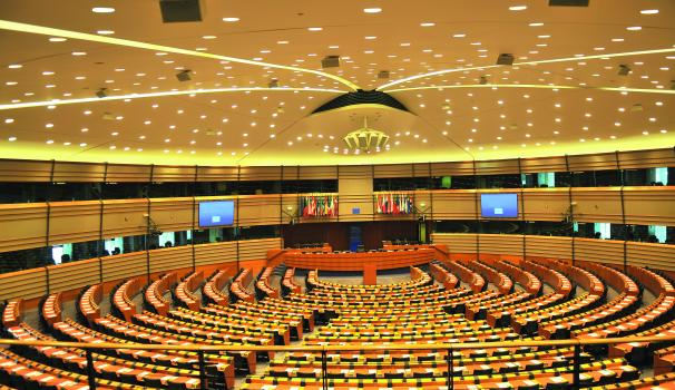 M Relacions institucionals