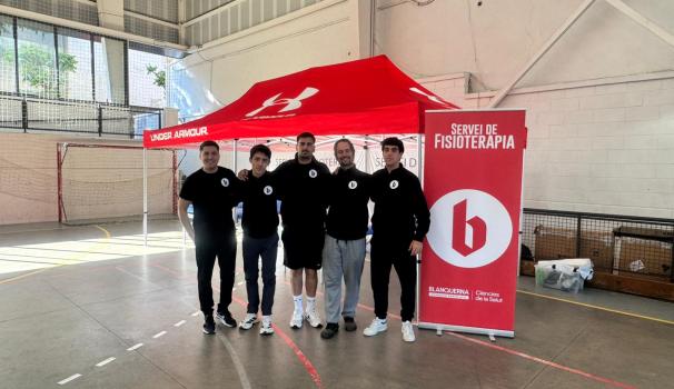 Alumnat de Fisioteràpia en la Xtrail Vallgorguina 2026.