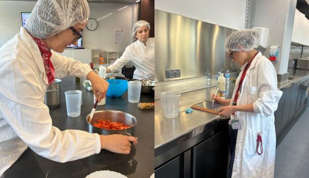 L'alumnat internacional fent la pràctica