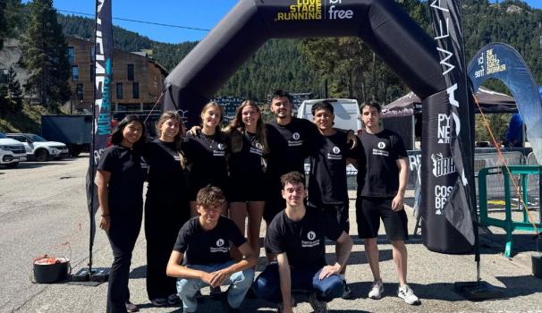 L'alumnat durant la competició