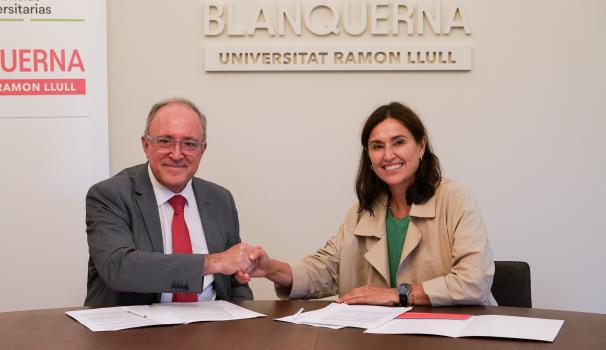 Jordi Riera (Blanquerna_URL) i Marta Sánchez Serrano (Resa) signen l'acord de col·laboració