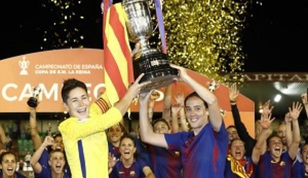 Estudiants de Blanquerna guanyen la Copa de la Reina amb el FC Barcelona femení