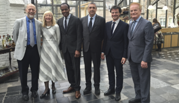 Blanquerna FCRI participa en el 30 aniversario del Emerson College en Holanda