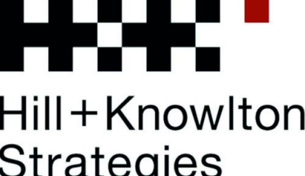 Signat un conveni amb l'agència Hill+Knowlton Strategies