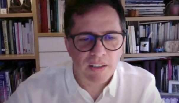 "Un problema que inicialmente es de lenguaje puede terminar siendo un problema intelectual"
