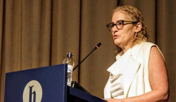 “Black Ops Advertising”, a cargo de la Dr. Mara Einstein, del Queens College, Cuny